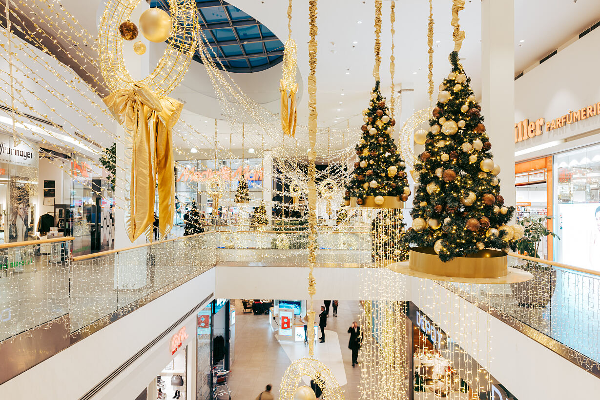 Weihnachtsbeleuchtung_innen_1__CITYPARK_c_Benjamin_Gasser