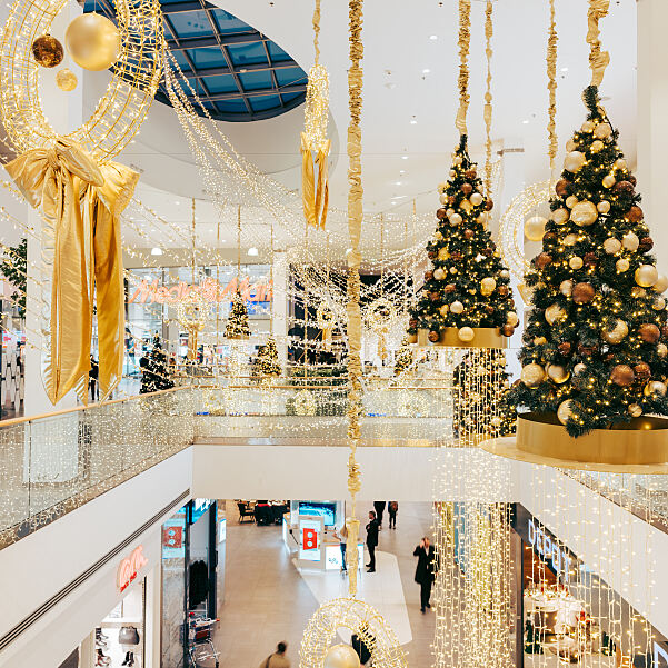 Weihnachtsbeleuchtung_innen_1__CITYPARK_c_Benjamin_Gasser